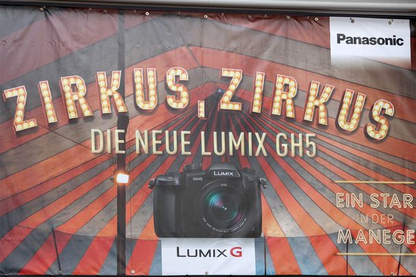 Mit der GH5 präsentiert Panasonic das neuste Flaggschiff seiner Lumix-G-DSLM-Kameras. 