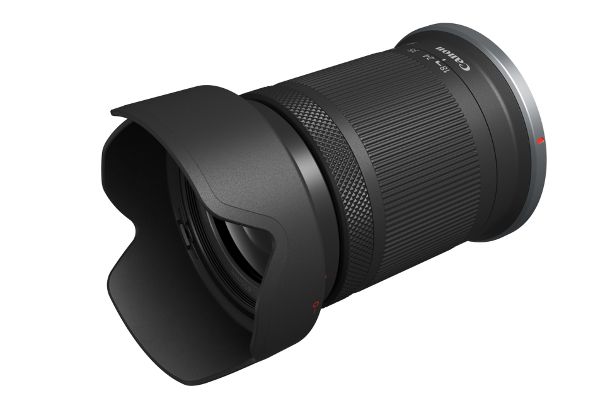 Tele-Zoomobjektiv: Das neue Canon RF-S 18–150 mm F3.5–6.3 IS STM reicht vom Weitwinkel bis zum Telebereich und erlaubt auch Makroaufnahmen.