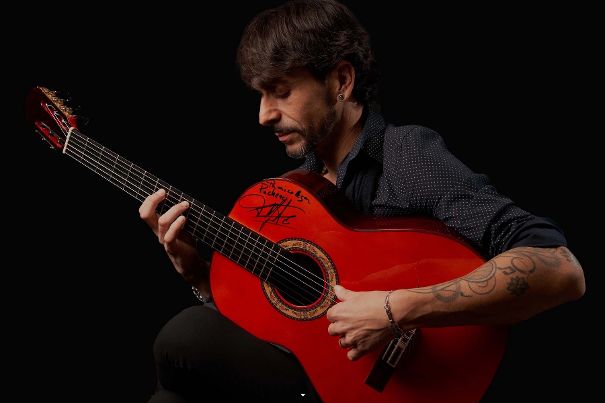 Am Samstag Live-Session mit dem aus Barcelona stammenden Flamenco-Gitarristen Puchero.