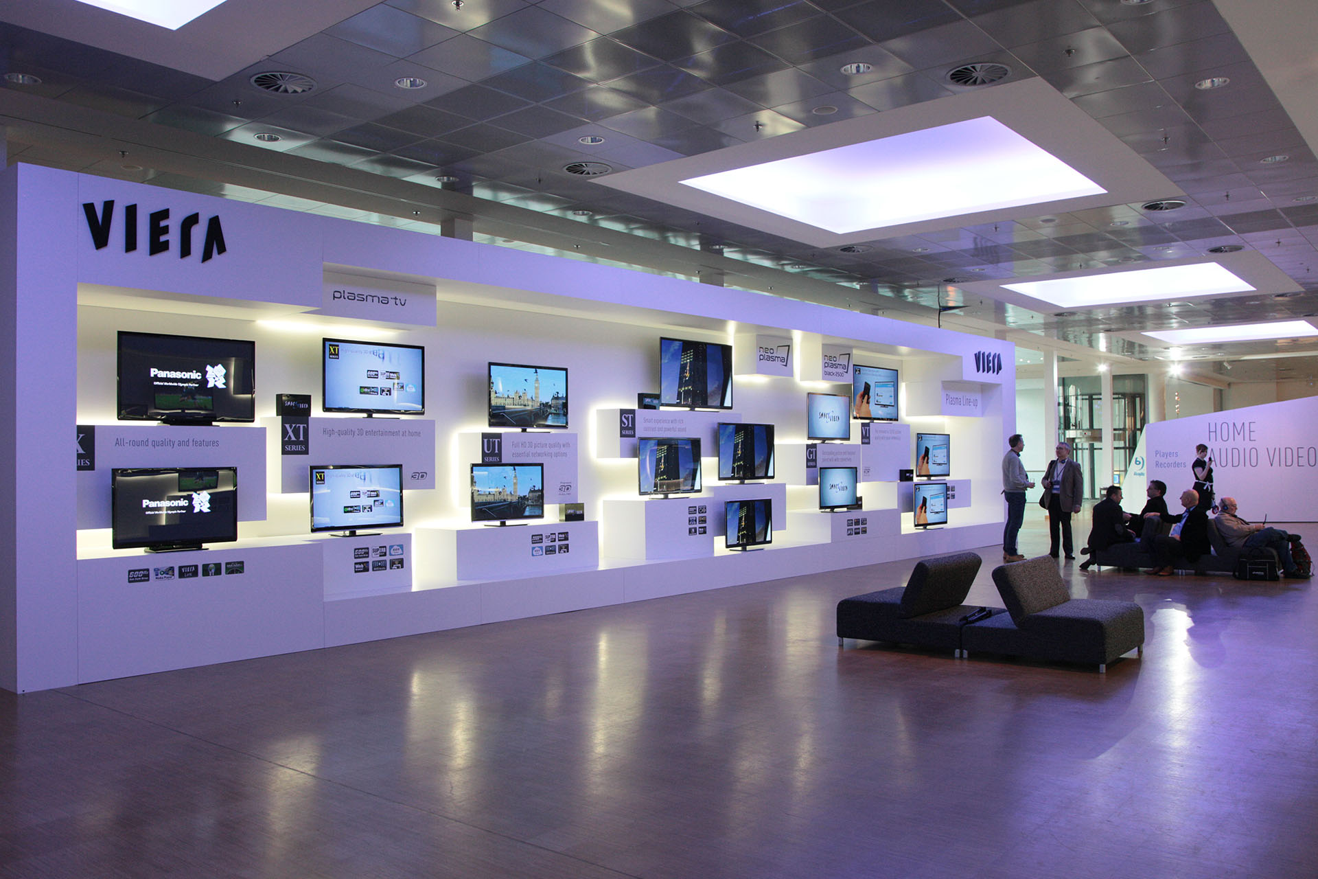 An der Convention zeigte Panasonic ihr komplettes Line-up in jeder Produktekatagorie wie hier die Viera Fernseher.