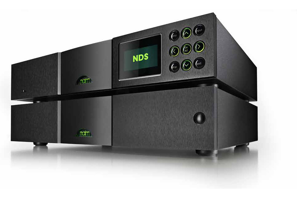 Sonus Faber mit Naim. Die “Bellezze d’Italia” , die Kunstwerke von Sonus Faber beeindrucken mit Klangschönheit und Aesthetik. Im Schloss spielt die neue Amati Futura, kombiniert mit einer weiteren CH-Premiere, dem NDS-Streamer von Naim und vorgeführt vom Multimedia-Spezialisten Voice70. (Raum 11, www.voice70.ch)