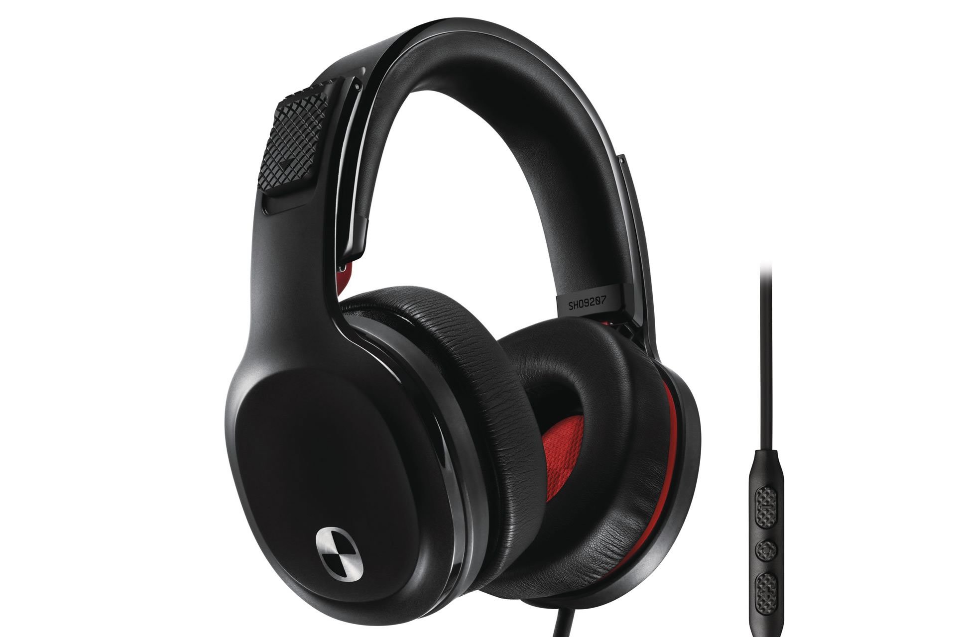 Der Philips O'Neill The Crash ist ein grosser, ohrumschliessender Kopfhörer. Konstruiert für den harten Ausseneinsatz beim Snowboarden oder Skaten. Geeignet für Crossover, Punk, Rock und Hip-Hopp.