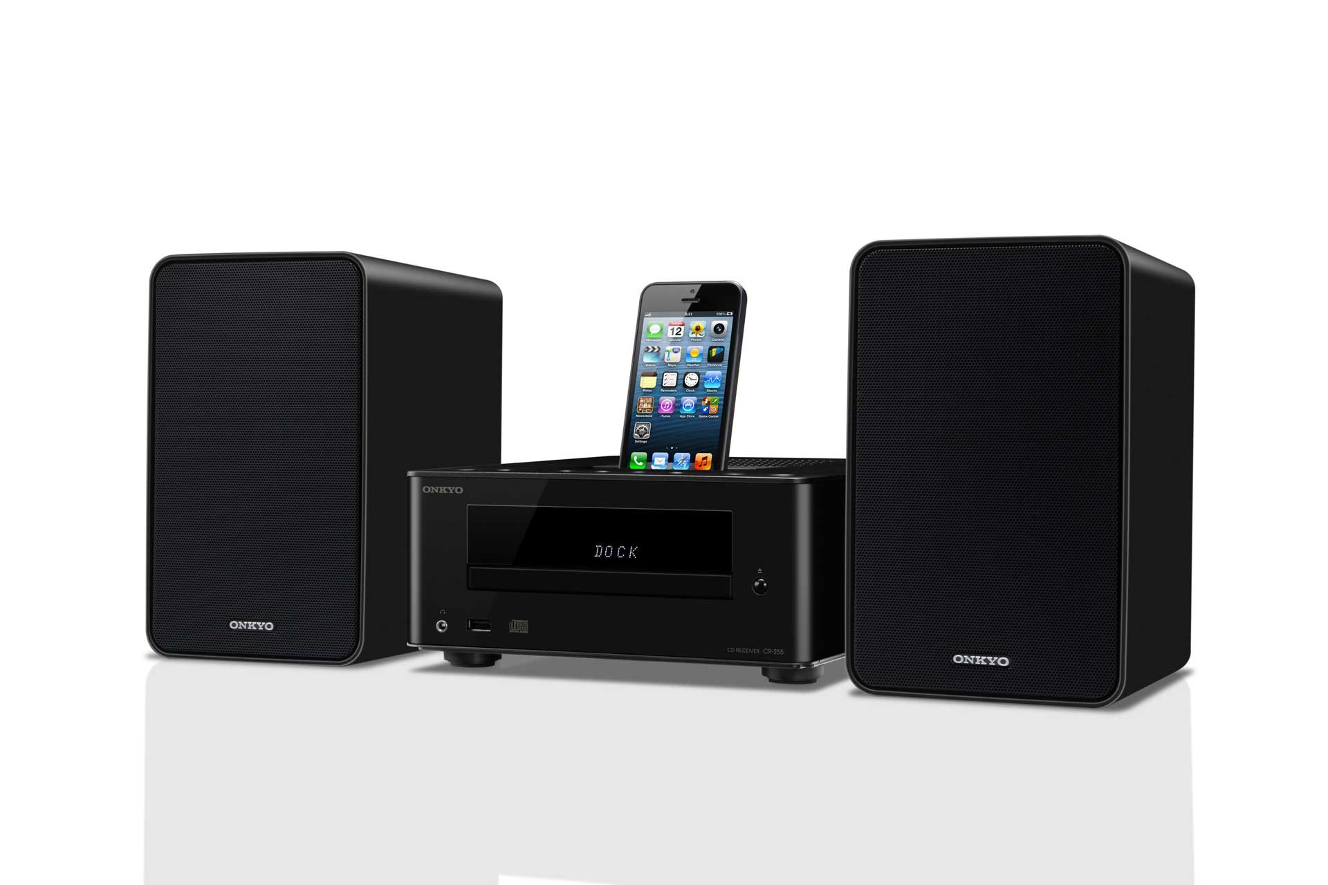 Die Mini-Stereoanlage CS-255 von Onkyo bietet mit CD-Spieler und UKW-Tuner mehr als eine Dockingstation. Die Leistung des Digitalverstärkers wird mit 2 x 15 Watt bei 10% Gesamtklirrfaktor angegeben.