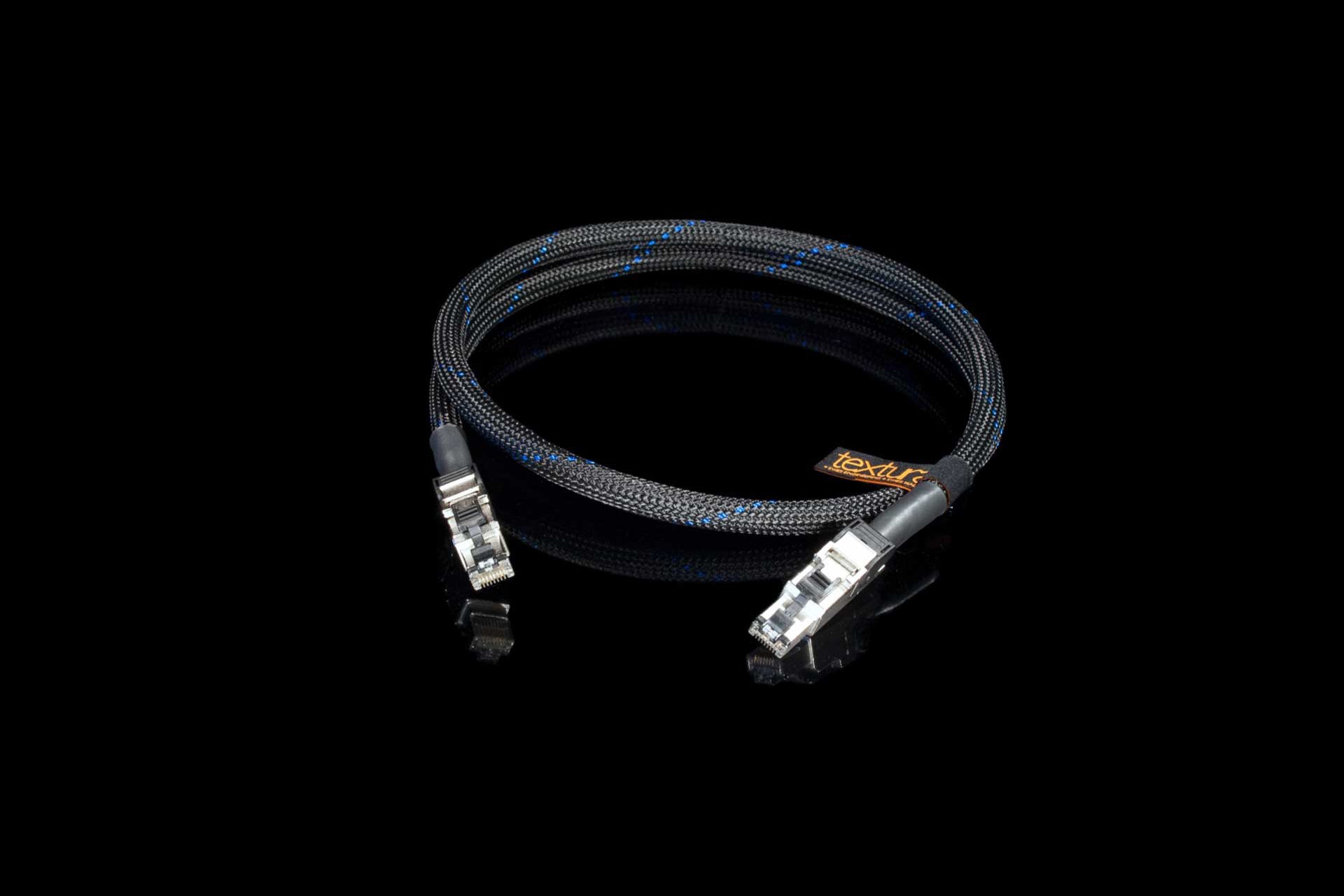 Audio-Streaming ist die Technologie der Wahl, wenn man auf grosse Musikbibliotheken Zugriff haben möchte. Neu bei Vovox ist die Produktegruppe VOVOX textura IC digital. Die Linie umfasst die Varianten 75 Ohm, 110 Ohm, LAN und USB.