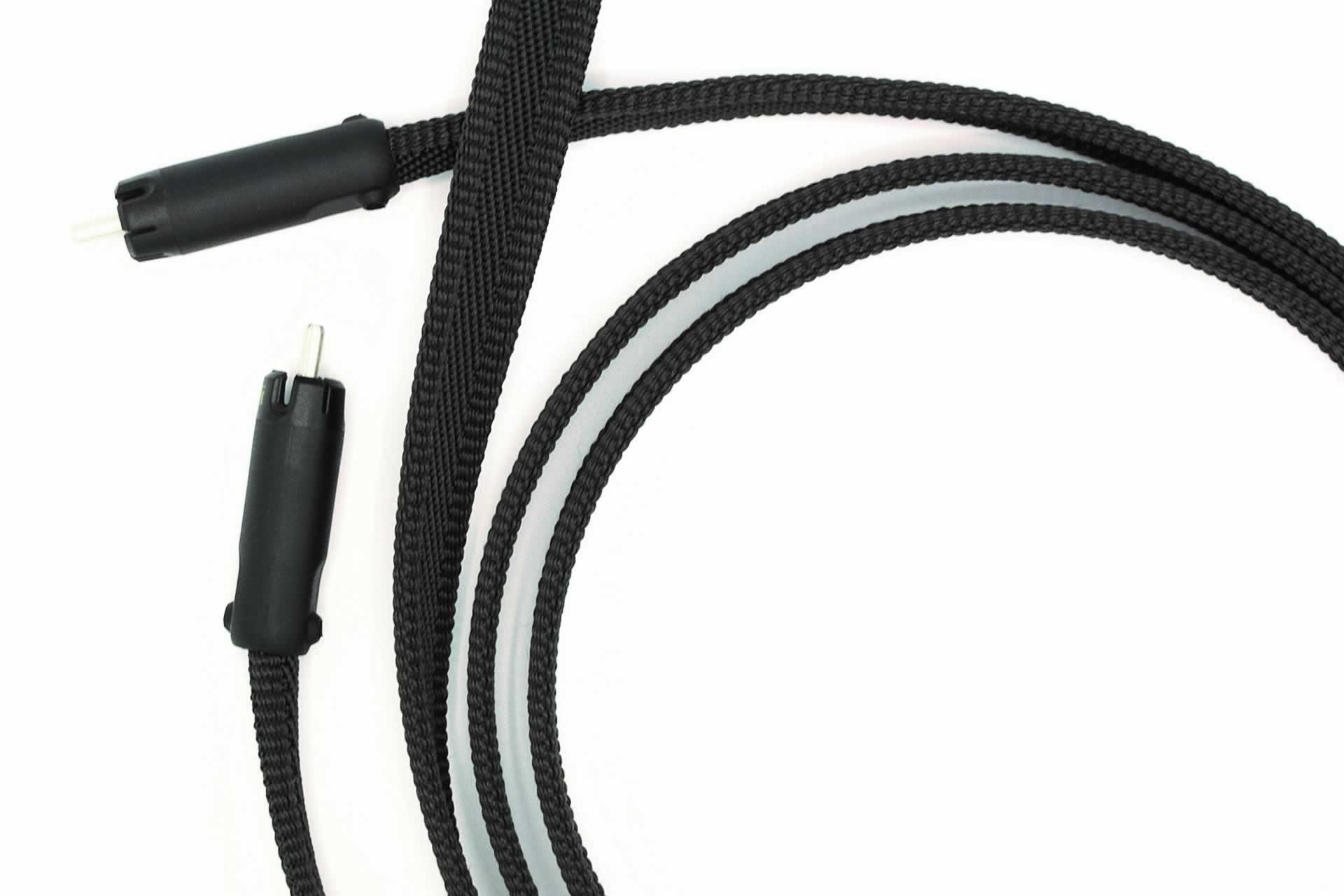 Vovox, innere Werte: Die Textura-Linie der Schweizer Kabelmanufaktur wurde über die Jahre klanglich optimiert. So werden alle Cinch-Kabel mit verbesserten Bullet Plugs von KLE Innovations ausgerüstet. www.vovox.com