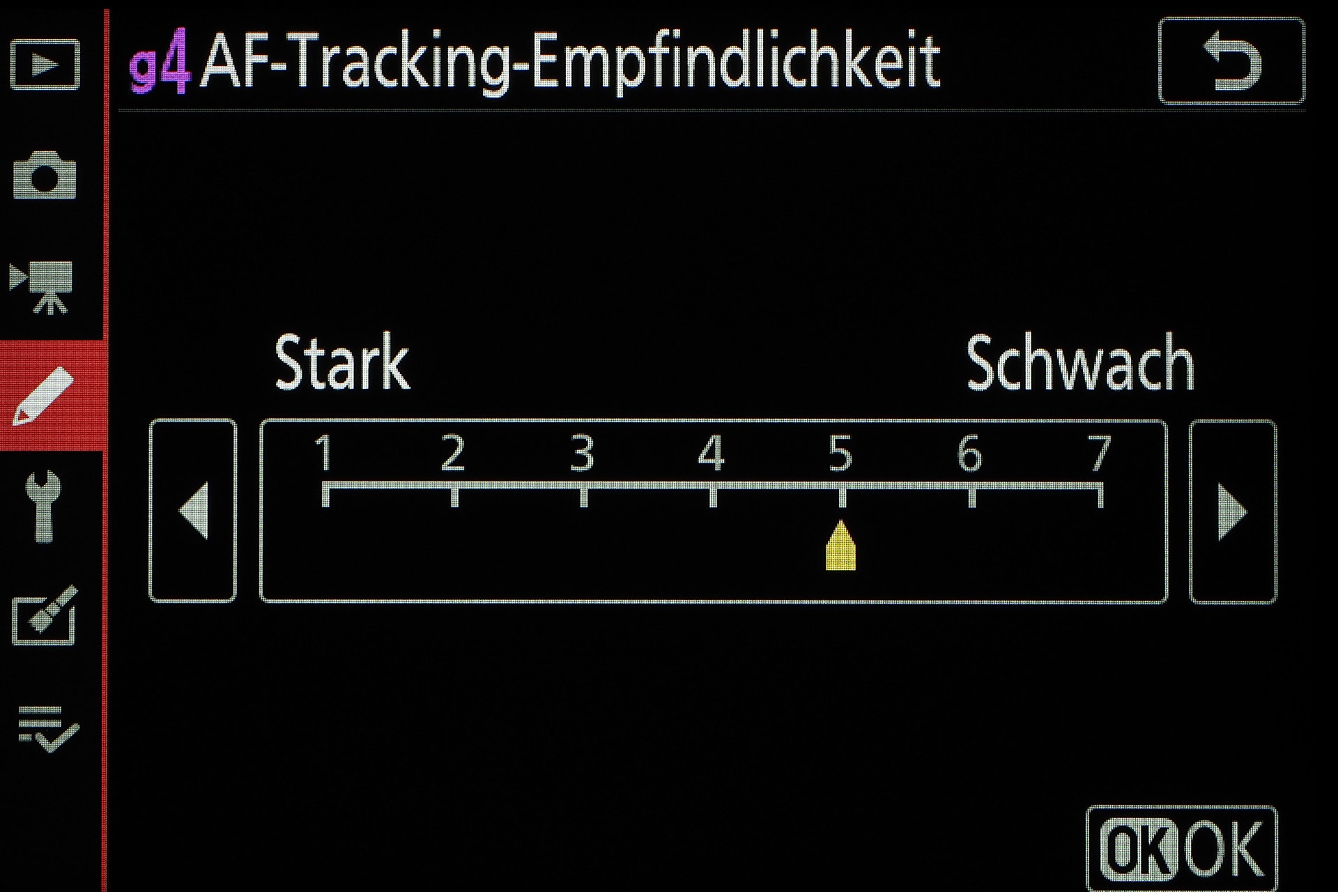 Individualfunktionen, Abschnitt g4, AF-Tracking-Empfindlichkeit