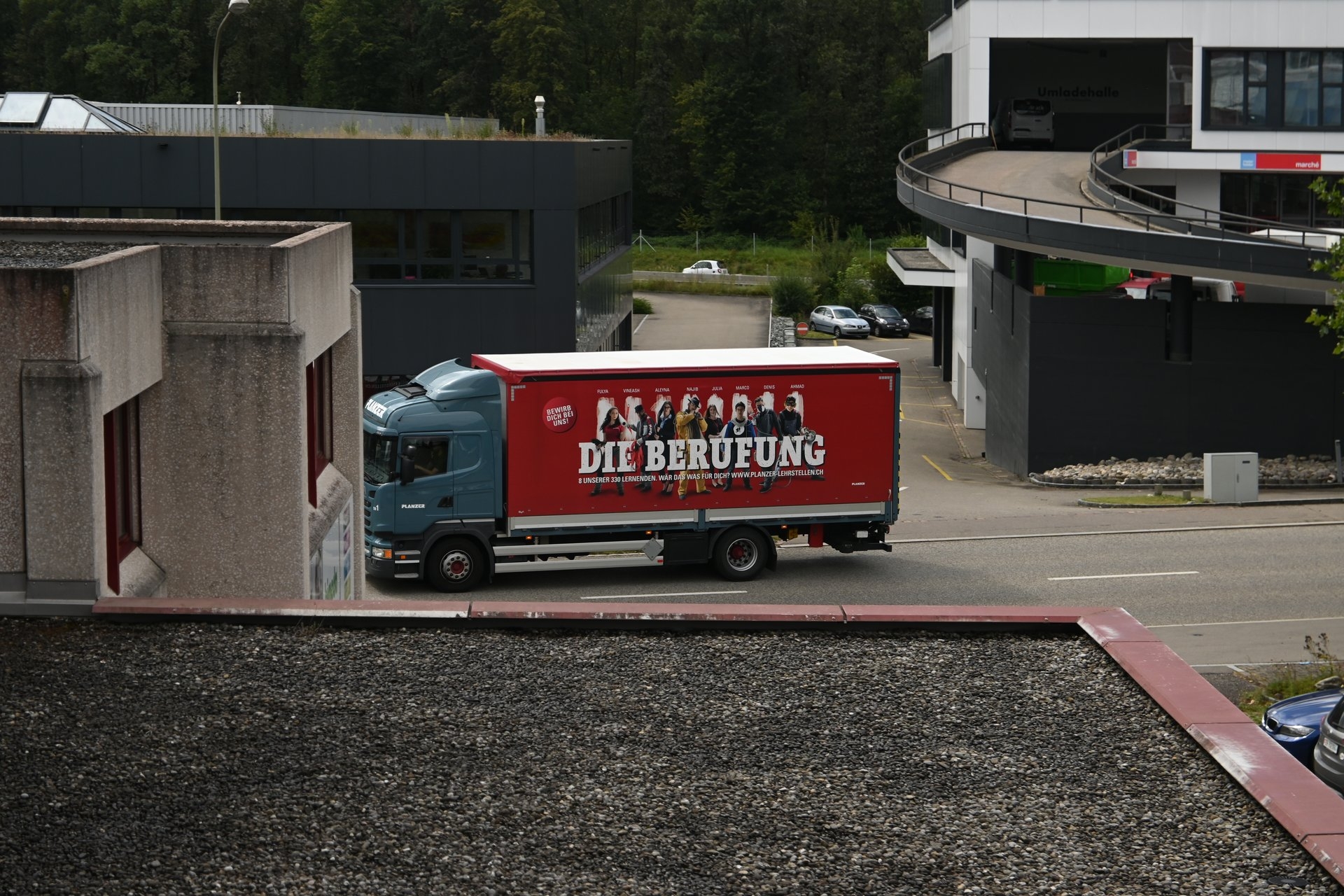 Z DX 16-50mm, Brennweite 50 mm, M, f/6.3, 1/640 sec., ISO 100, WB Wolken, Szenentyp Standard, Serienbildgeschwindigkeit hoch.