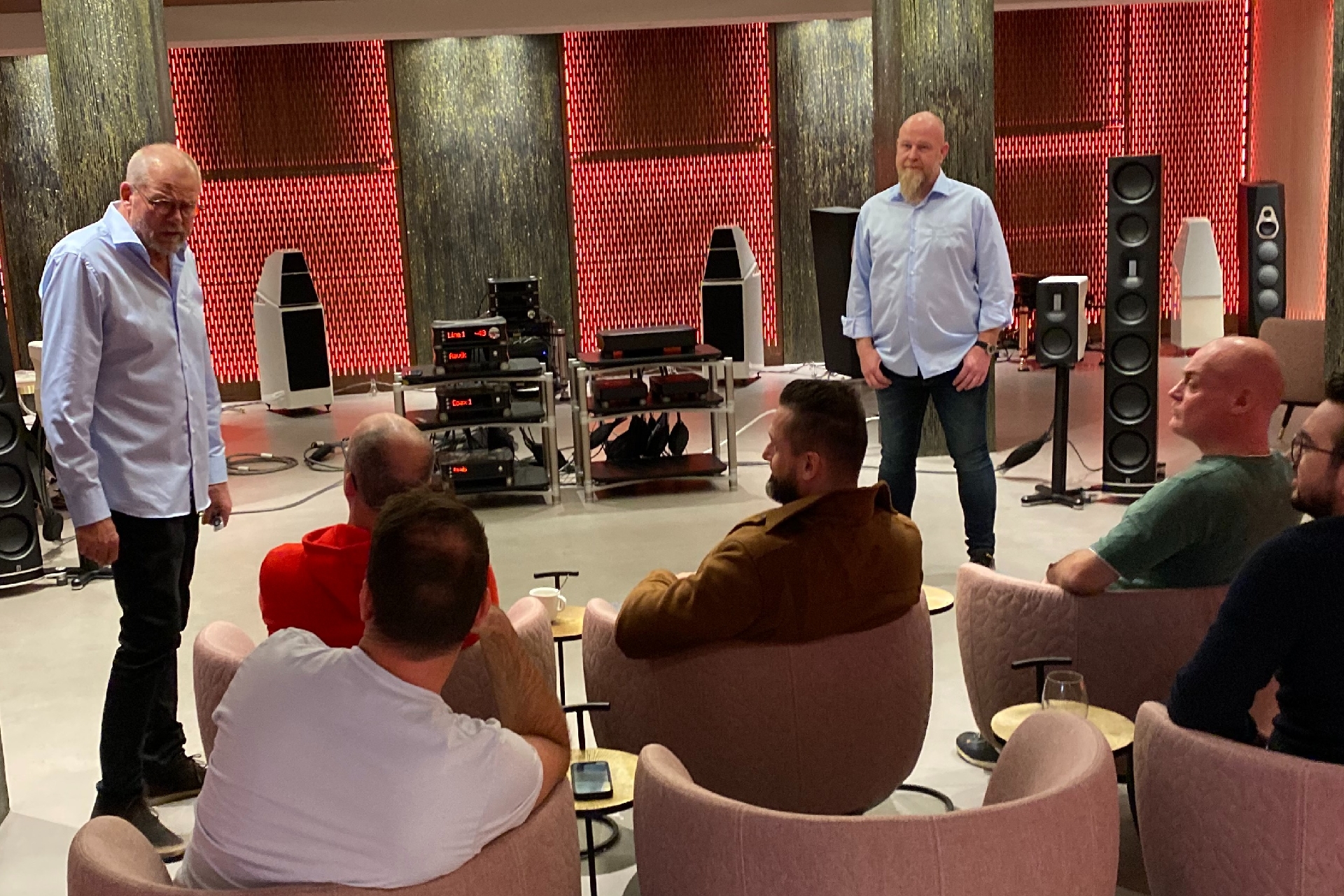 Lars Kristiansen und Morten Thyrrestrup von der Audio Group Denmark.