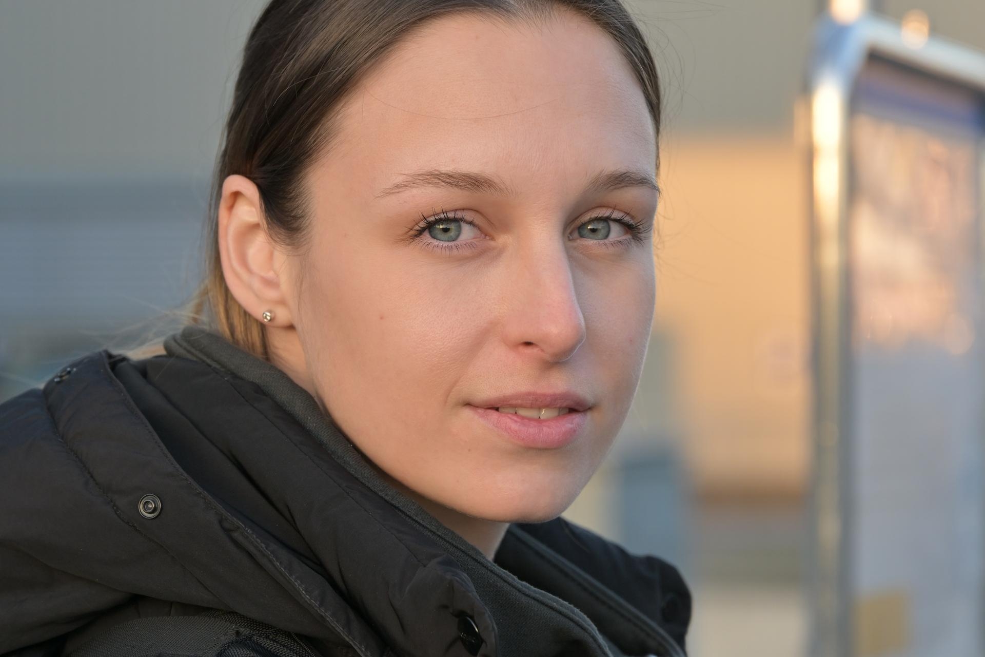Z 24 - 200 mm f/4-6.3 VR, BW 115 mm, M, f/6.3, 1/160 sec., ISO 360, WB Wolken, PC neutral.
Bild-Nr. 1344 Augen