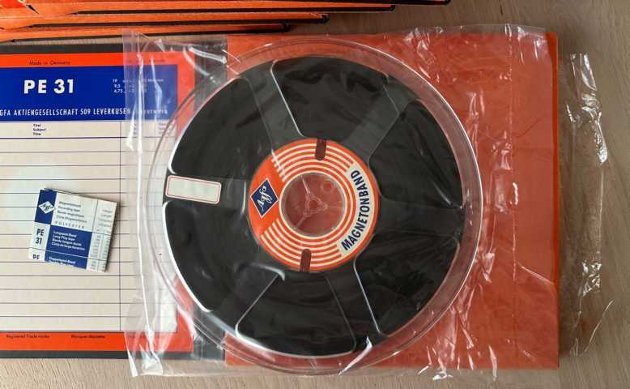 Agfa Tonbänder PE 31 24.8cm absolut Neu-Originalverpackt.