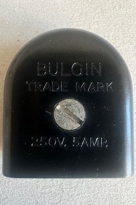 Gesucht Bulgin QUAD II 1.St&uuml;ck !