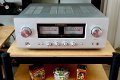 Luxman & Harbeth mit Kabeln, Rack usw.