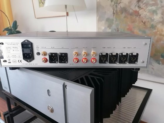 Pass Labs XP12 Vorverstärker