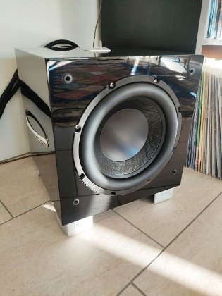 REL S2 Subwoofer