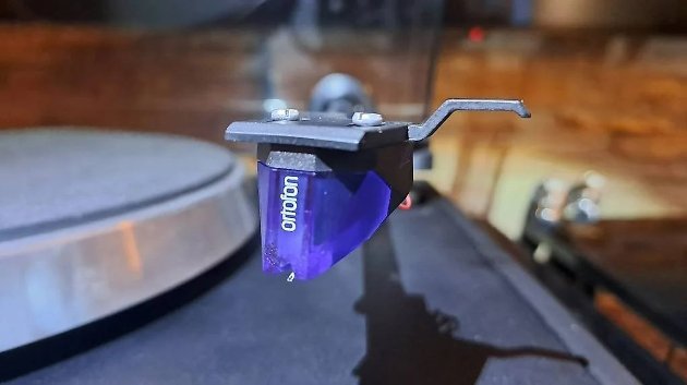 Plattenspieler Ariston Icon II mit neuem Ortofon Tonabnehmer