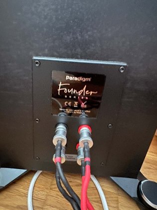 Paradigm Founder 100F in "Schwarz Walnuss" &ndash; 1,5-j&auml;hrig