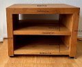 Massives Rack aus Wildeiche