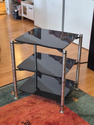 Bassocontinuo Aeon Carbon Rack