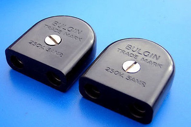 Suche 2 Bulgin f&uuml;r Quad II