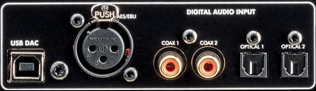 High End aus Canada: ANTHEM STR Vorverst&auml;rker & MOON 330A