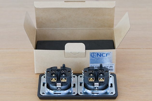 Furutech FT-SWS-D NCF (R) Doppelwandsteckdose