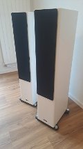 Magnat Signature 707