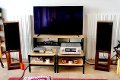 Luxman & Harbeth mit Kabeln, Rack usw.