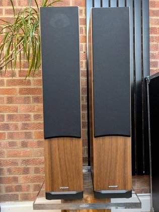 Spendor D7.2 Standlautsprecher