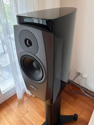 Dynaudio Confidence incl. stands, Midnight high gloss
