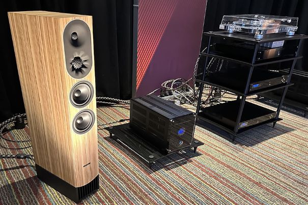 Transmissionline-Lautsprecher PMC Prophecy.