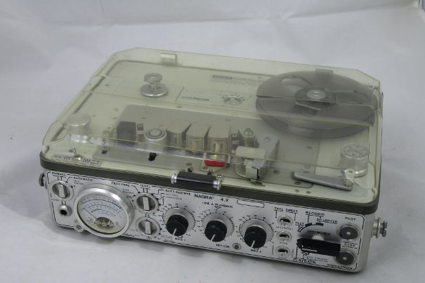 Der Nagra 4.2 wurde ab 1972 produziert. Mit robuster Mechanik und erstklassigem Klang wurde er zum unverzichtbaren Werkzeug für Profis.