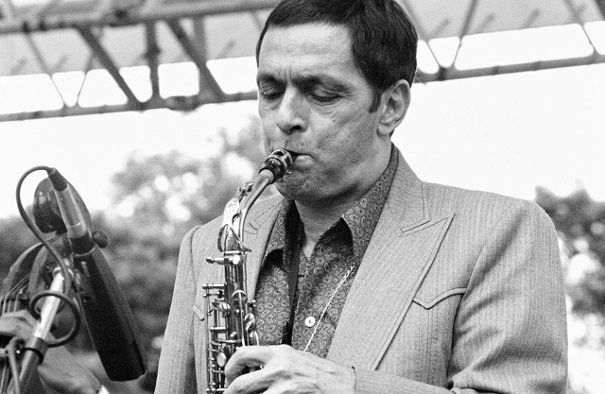 Art Pepper live.