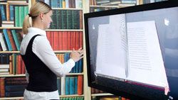 Inter­active 3D-Book-Explorer des Fraunhofer Heinrich-Hertz-Instituts an der CeBIT 2013
