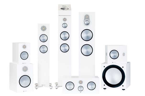 Die komplette Silver Series 7G von Monitor Audio in der markanten Ausführung in satiniertem Weiss.