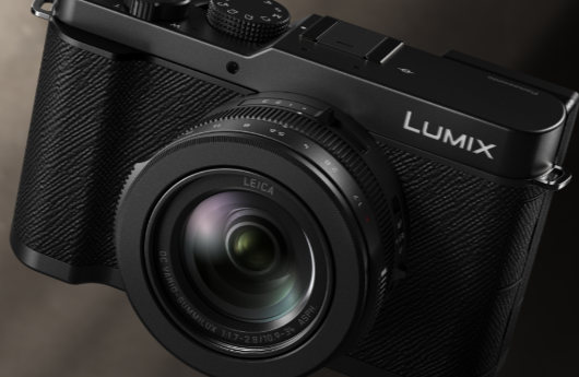 MFT-Kompakte mit Leica-Zoom zum Jubiläum