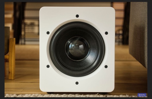 Subwoofer mit DSP-Raumkorrektur