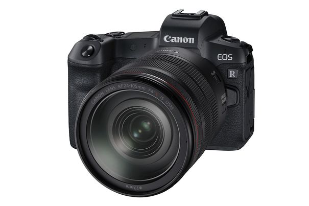 Vollformat spiegellos: Canon EOS R mit Zoom-Objektiv RF 24-105mm f/4L IS USM.