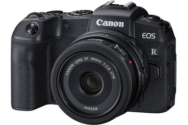 Adaptiert: Canon EOS RP mit EF-EOS-R-Adapter, stufenlos drehbarem Graufilter und Canon-EF-Objektiv 40mm, 1:2.8 STM.