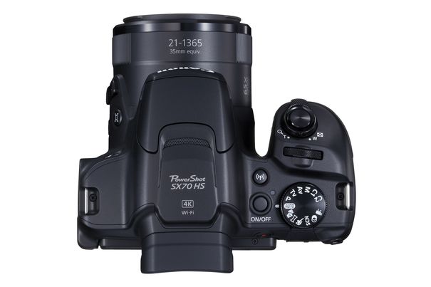 Handliche Form: Dank DSLR-Ergonomie lässt sich die Canon PowerShot SX70 HS gut und sicher bedienen.