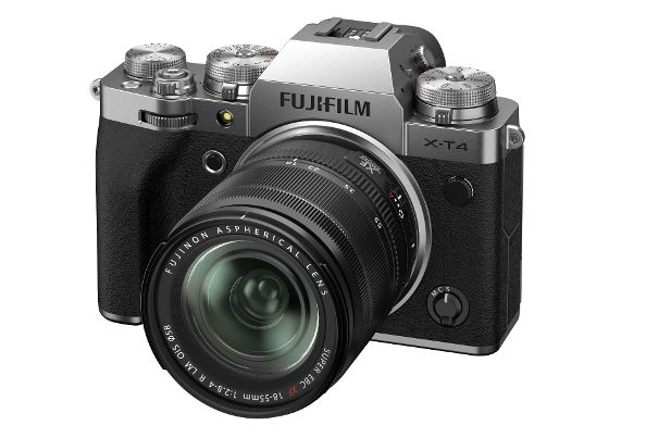 Fujifilm X-T4: Die neue spiegellose APS-C-Systemkamera bietet professionelle Bildqualität, robustes Gehäuse, einen integrierten Fünf-Achsen-Bildstabilisator und fortschrittliche Videofunktionalität.