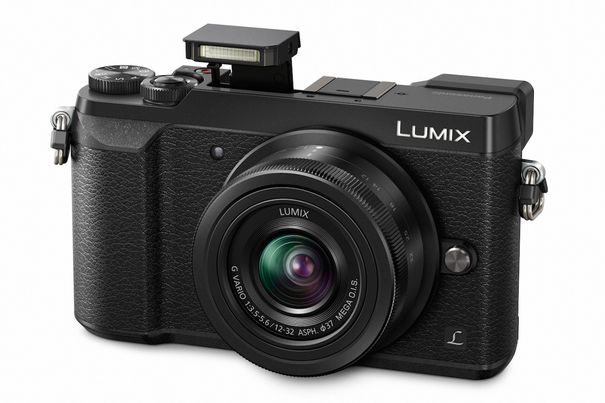 Die neue Lumix GX80: Top-Qualität im modernen Design. Die kompakte Systemkamera mit Dual-Bildstabilisator, 4K-Foto/Video und Sensor ohne Tiefpassfilter.
