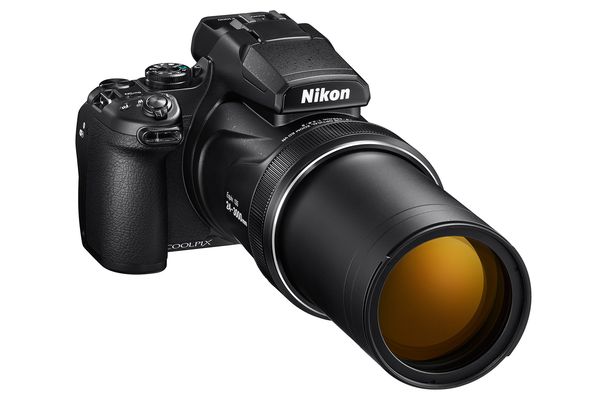 Megazoom: Die neue Nikon Coolpix P1000 besitzt ein optisches 125-fach-Zoom mit einem Brennweitenbereich von 24–3000 mm.