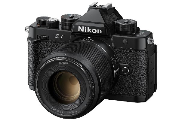 Nikon Z f: Die neue Vollformatkamera im Design analoger Spiegelreflexkameras kombiniert deren klassischen Charme mit den modernsten Technologien aus der spiegellosen Z-Serie.