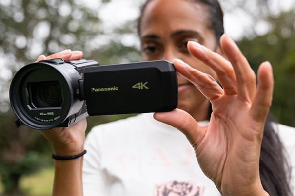 Panasonic HC-VX3 & HC-V900. Neue Camcorder für 4K und Full-HD-Aufnahmen.