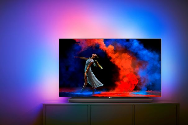 Spitzenkontrast: Der neue Philips-OLED-TV zeigt eine Spitzenhelligkeit von bis zu 900 Nits und erzielt so ein bisher unerreichtes Kontrastverhältnis.