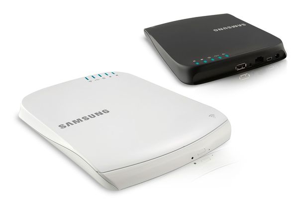 Bis zu vier Geräte können gleichzeitig mit dem Optical Smart Hub SE-208BW von Samsung verbunden sein