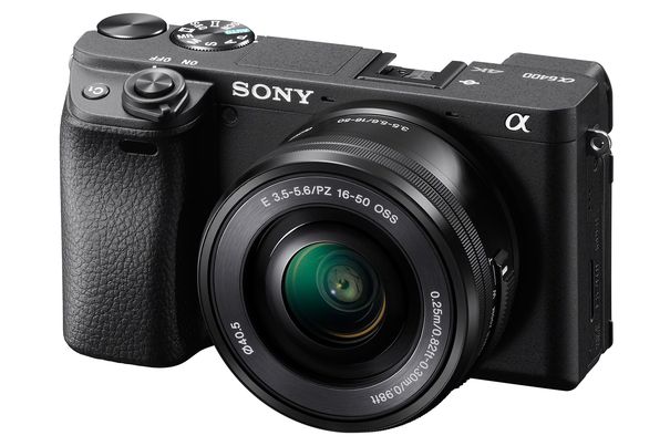 Sony Alpha 6400: Mit 0,02 Sekunden Reaktionszeit ist sie Rekordhalterin in Sachen Autofokusgeschwindigkeit unter allen spiegellosen APS-C-Kameras.