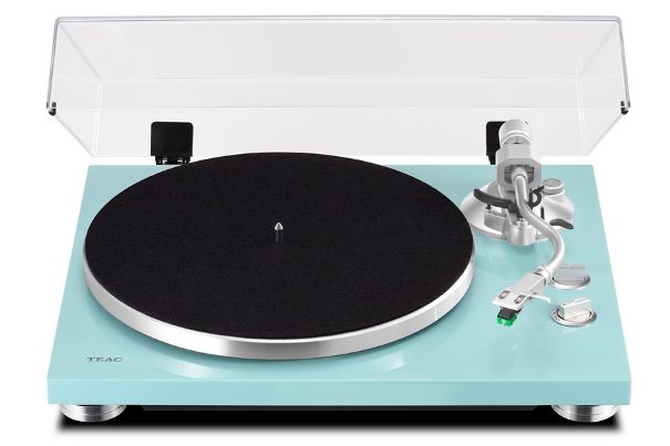 Teac TN 400BT X/TB, eine türkisfarbene Sonderedition mit Bluetooth.