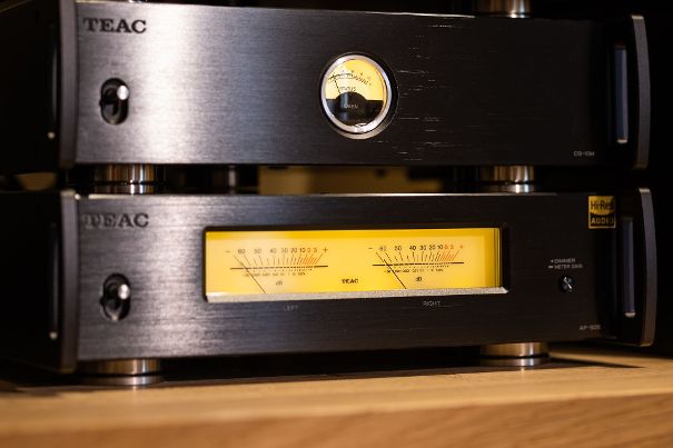 Ultrakompakter Stereo-Endverstärker von Teac: der AP-505.