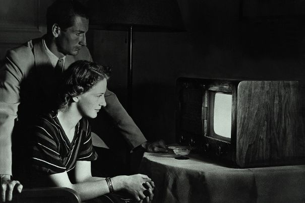 Frühes «Heimkino-Erlebnis» mit Loewe-Fernseher.